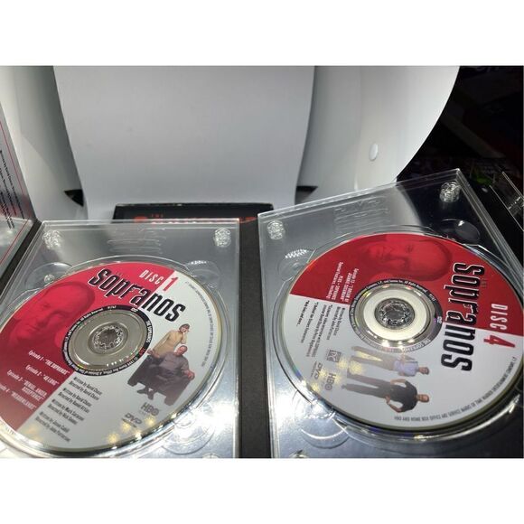 The Sopranos Complete First Season DVD Box Set - Picture 4 of 6